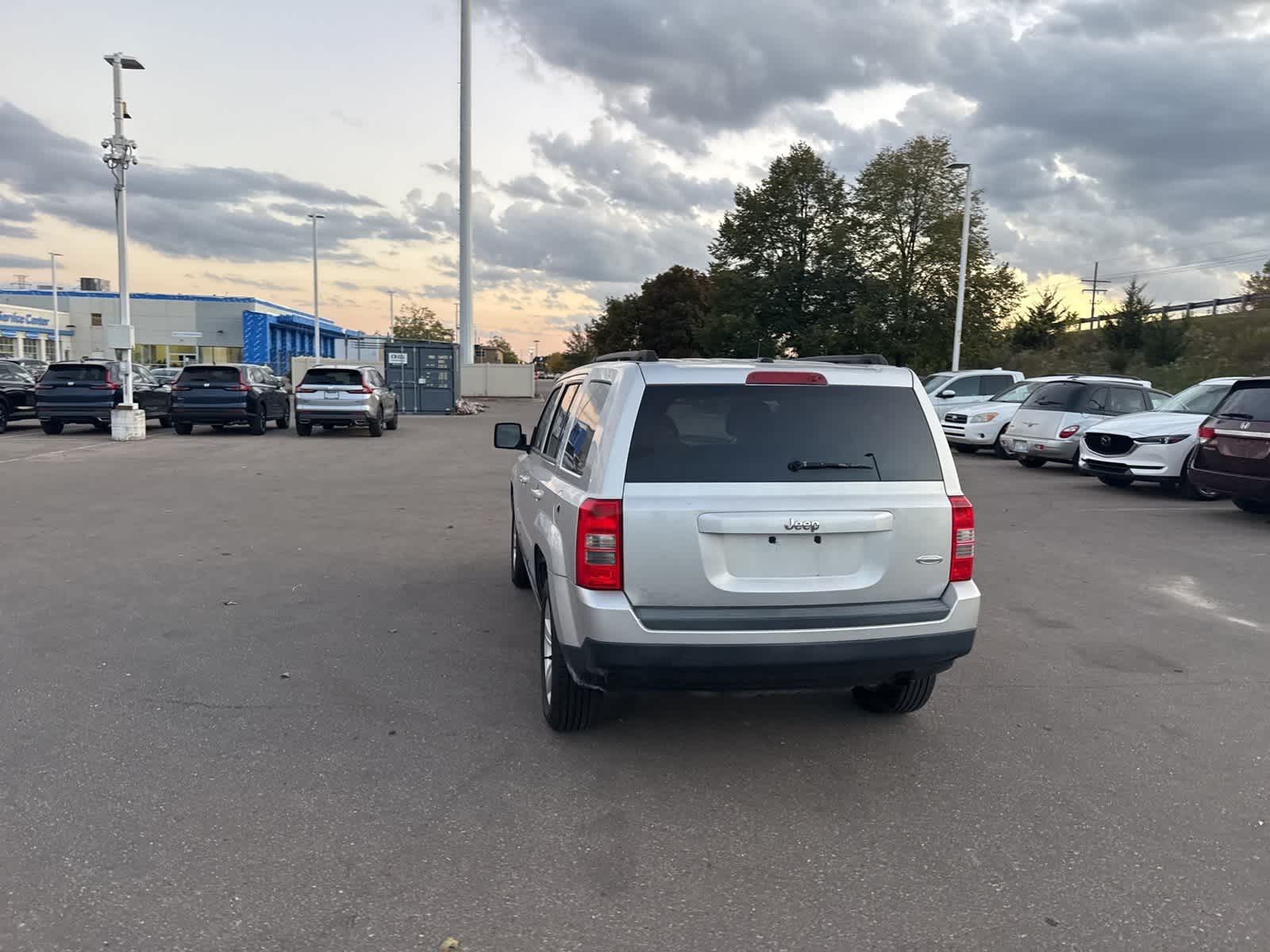 Thumbnail: 2011 Jeep Patriot - 21