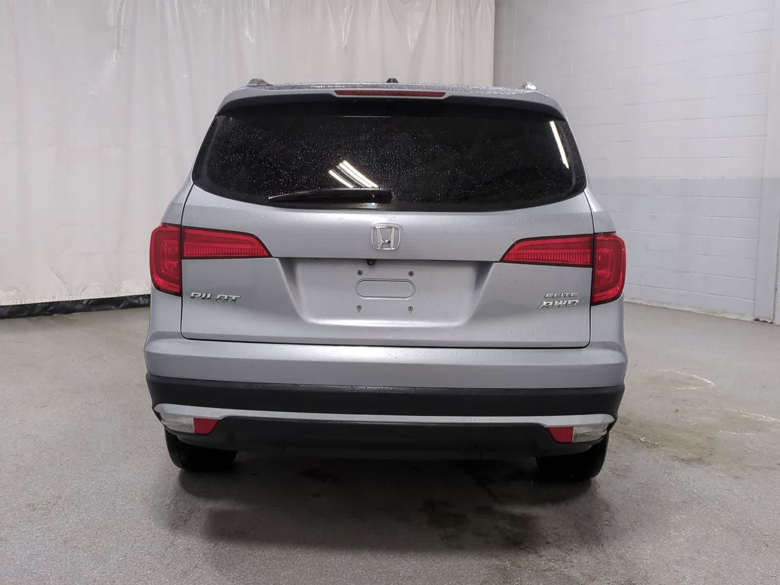 Thumbnail: 2018 Honda Pilot - 13