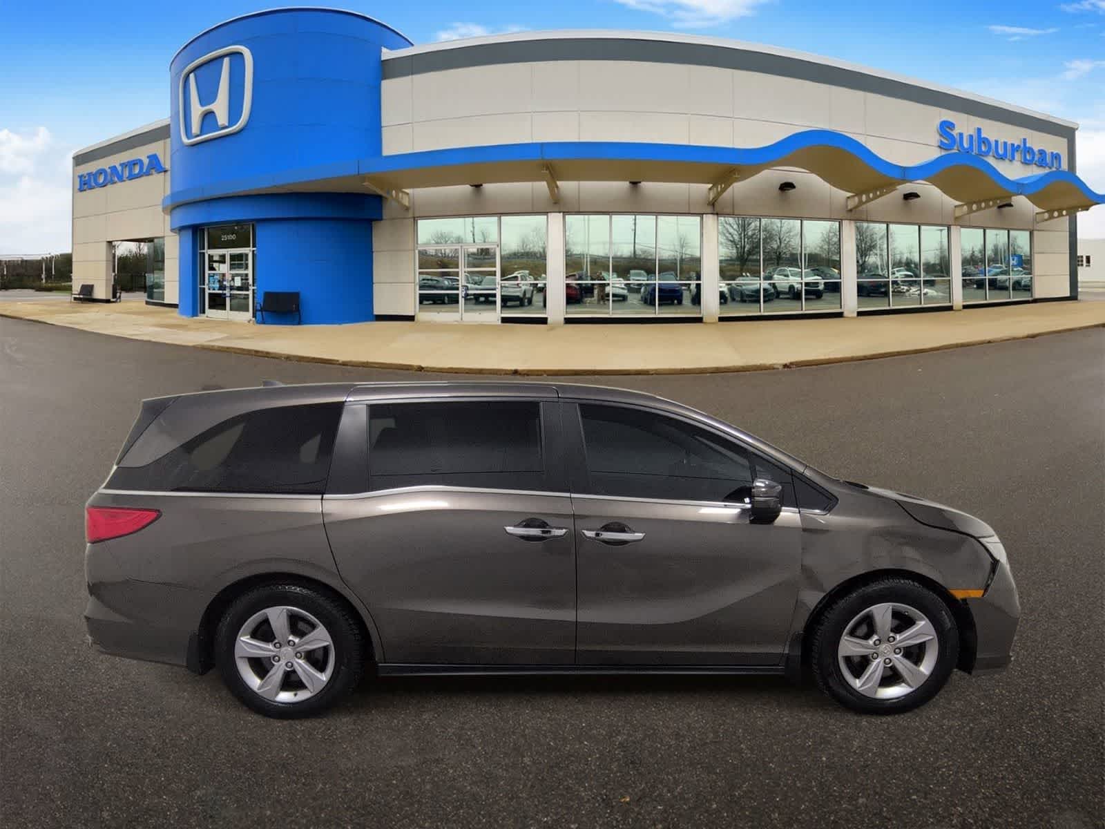 Thumbnail: 2018 Honda Odyssey - 9