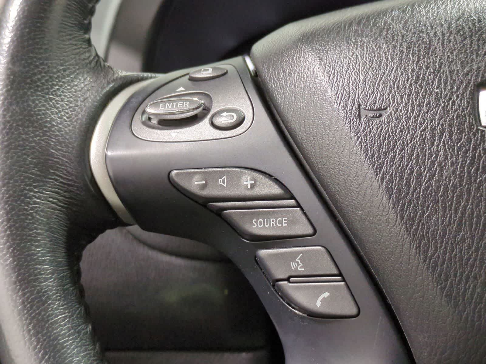 Thumbnail: 2017 Nissan Pathfinder - 26