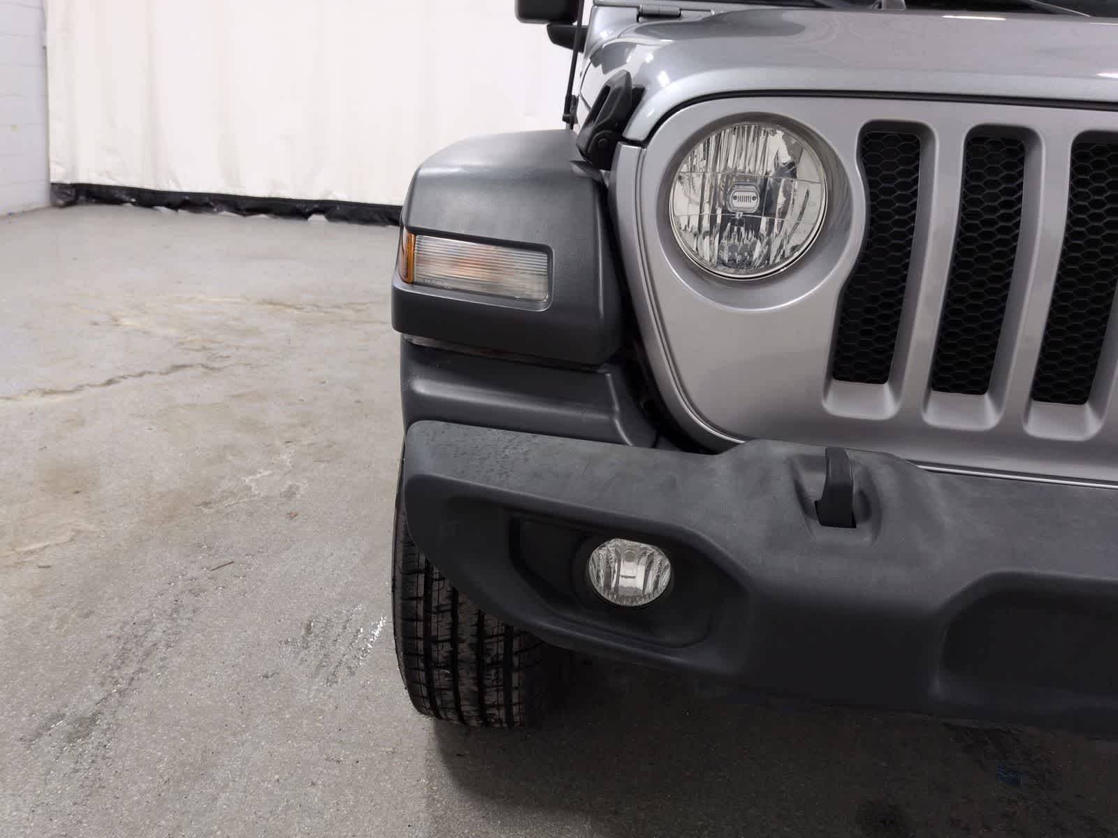 Thumbnail: 2020 Jeep Wrangler - 11