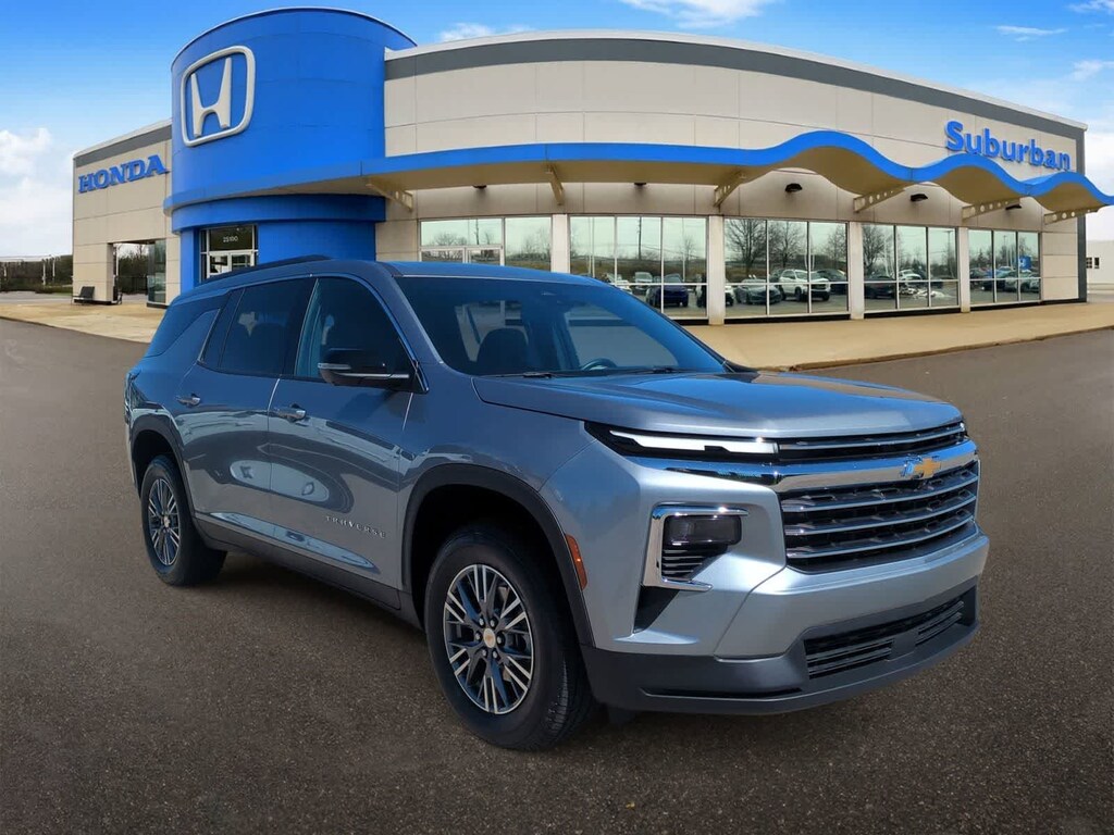 Used 2025 Chevrolet Traverse AWD LT SUV