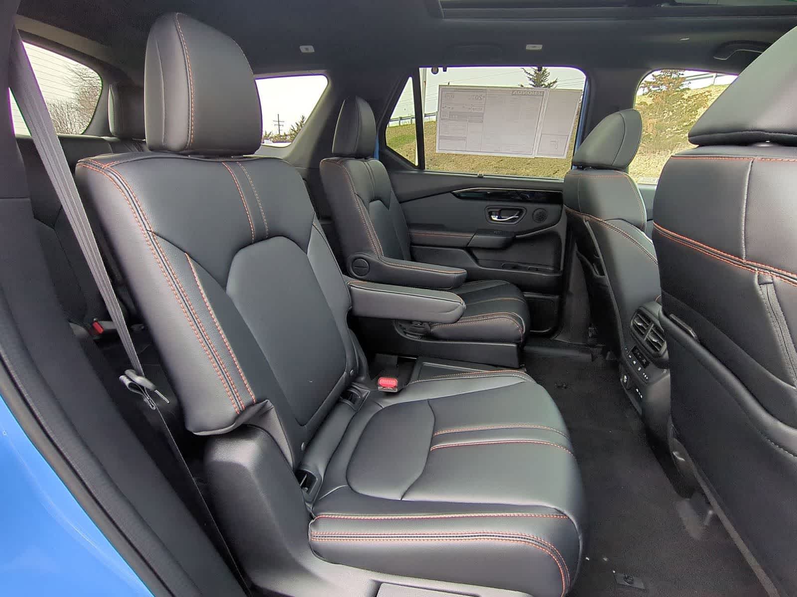 Thumbnail: 2024 Honda Pilot - 22