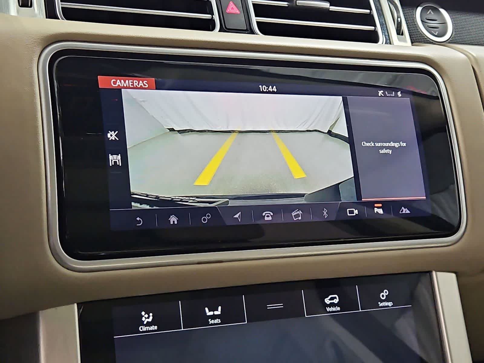 Thumbnail: 2019 Land Rover Range Rover - 29