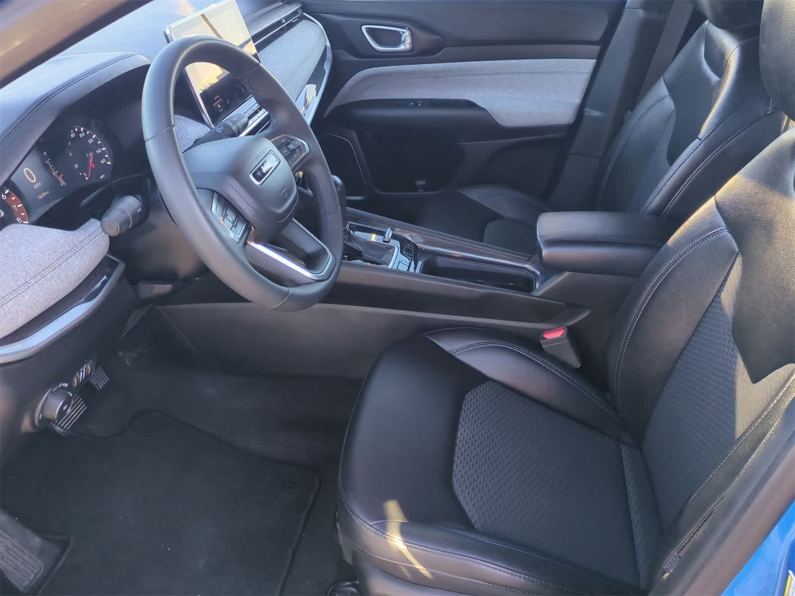 Thumbnail: 2024 Jeep Compass - 17