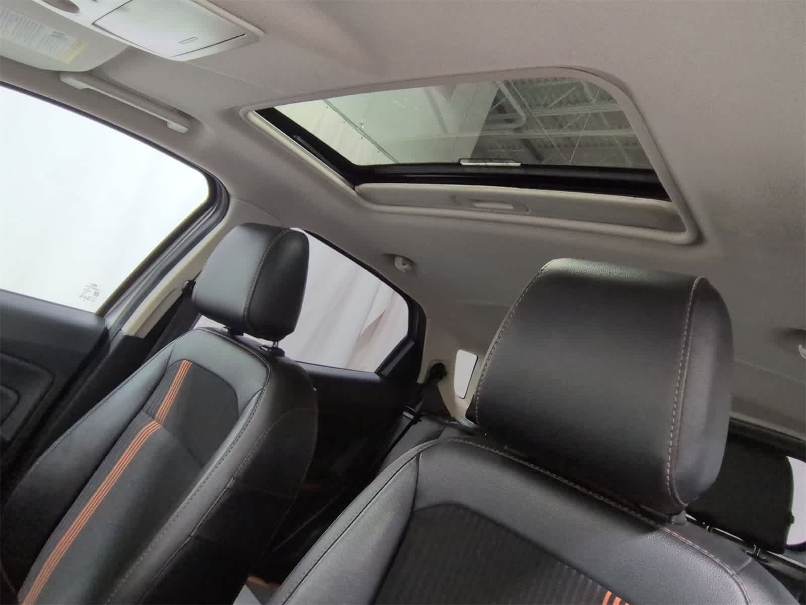 Thumbnail: 2018 Ford EcoSport - 20