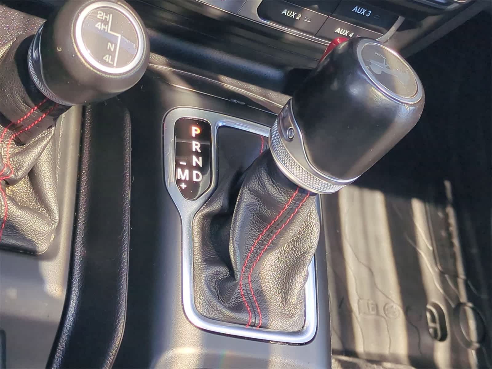 Thumbnail: 2020 Jeep Wrangler - 33