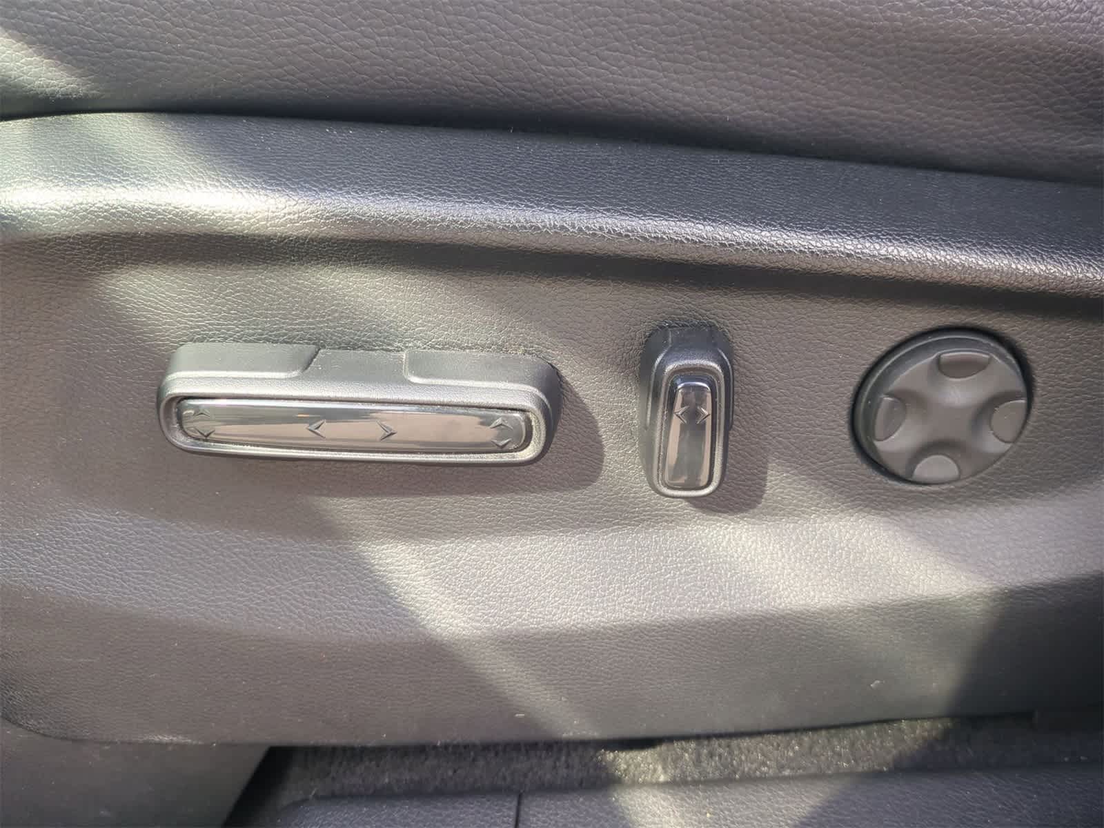 Thumbnail: 2023 Honda Odyssey - 18