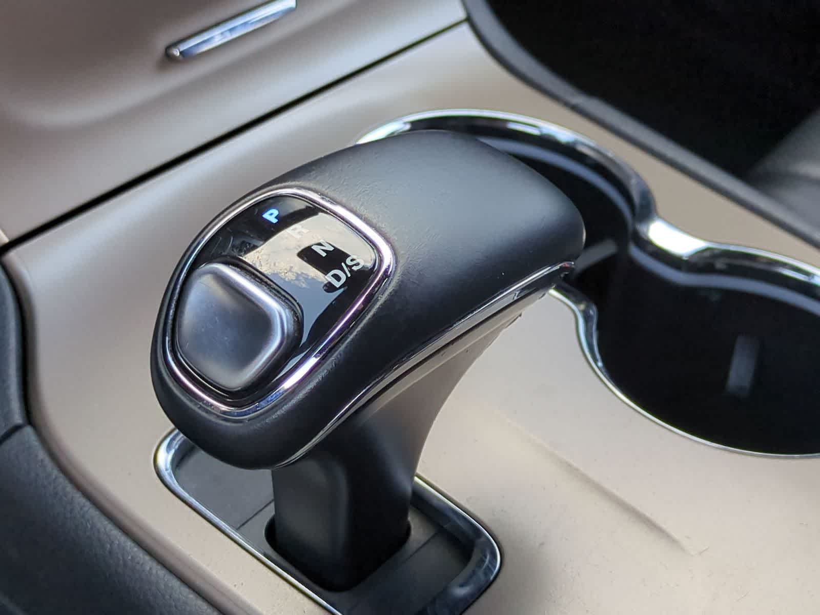Thumbnail: 2014 Jeep Grand Cherokee - 32