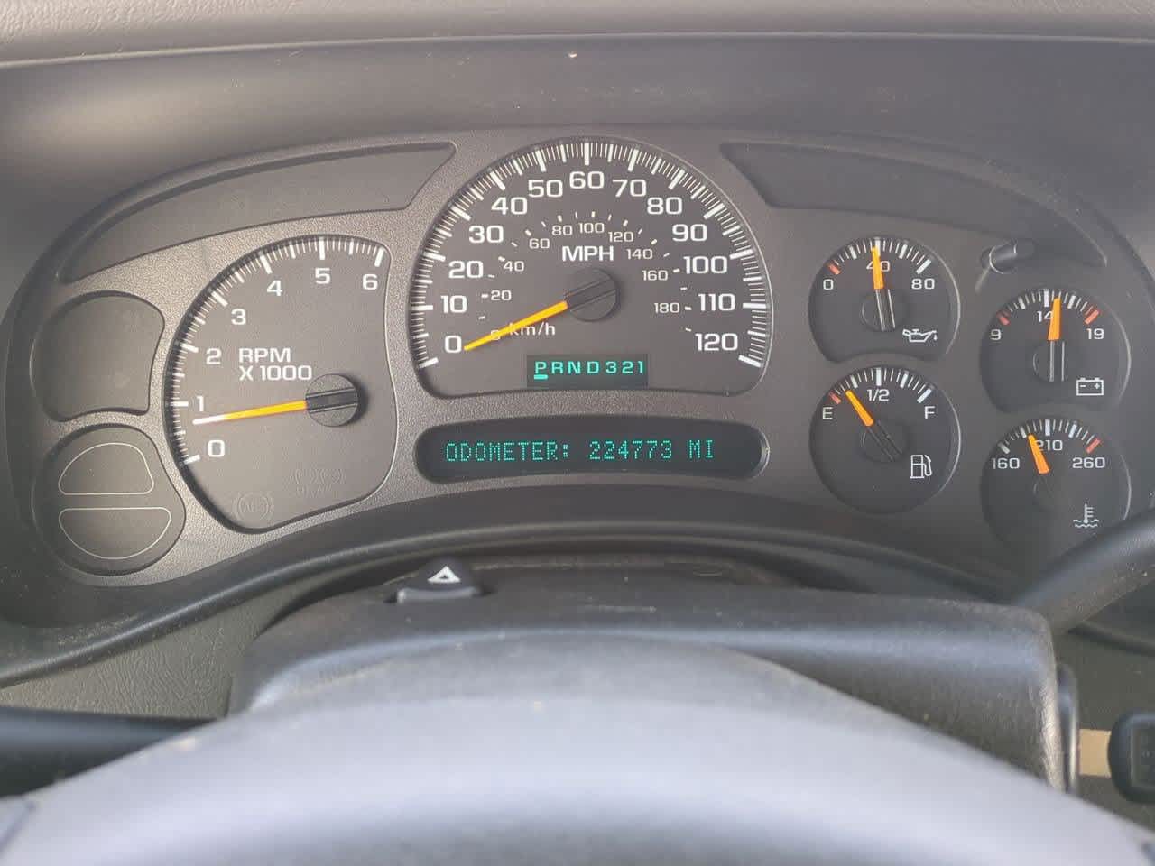 Thumbnail: 2003 Chevrolet Tahoe - 31