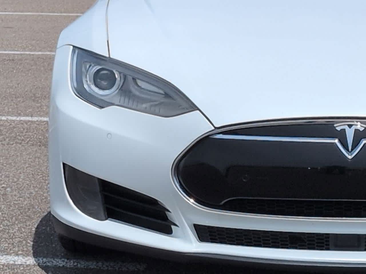 Thumbnail: 2015 Tesla Model S - 10