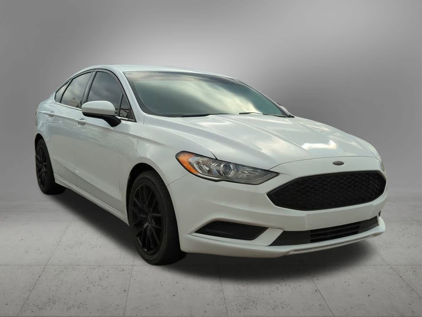 2017 Ford Fusion SE 8