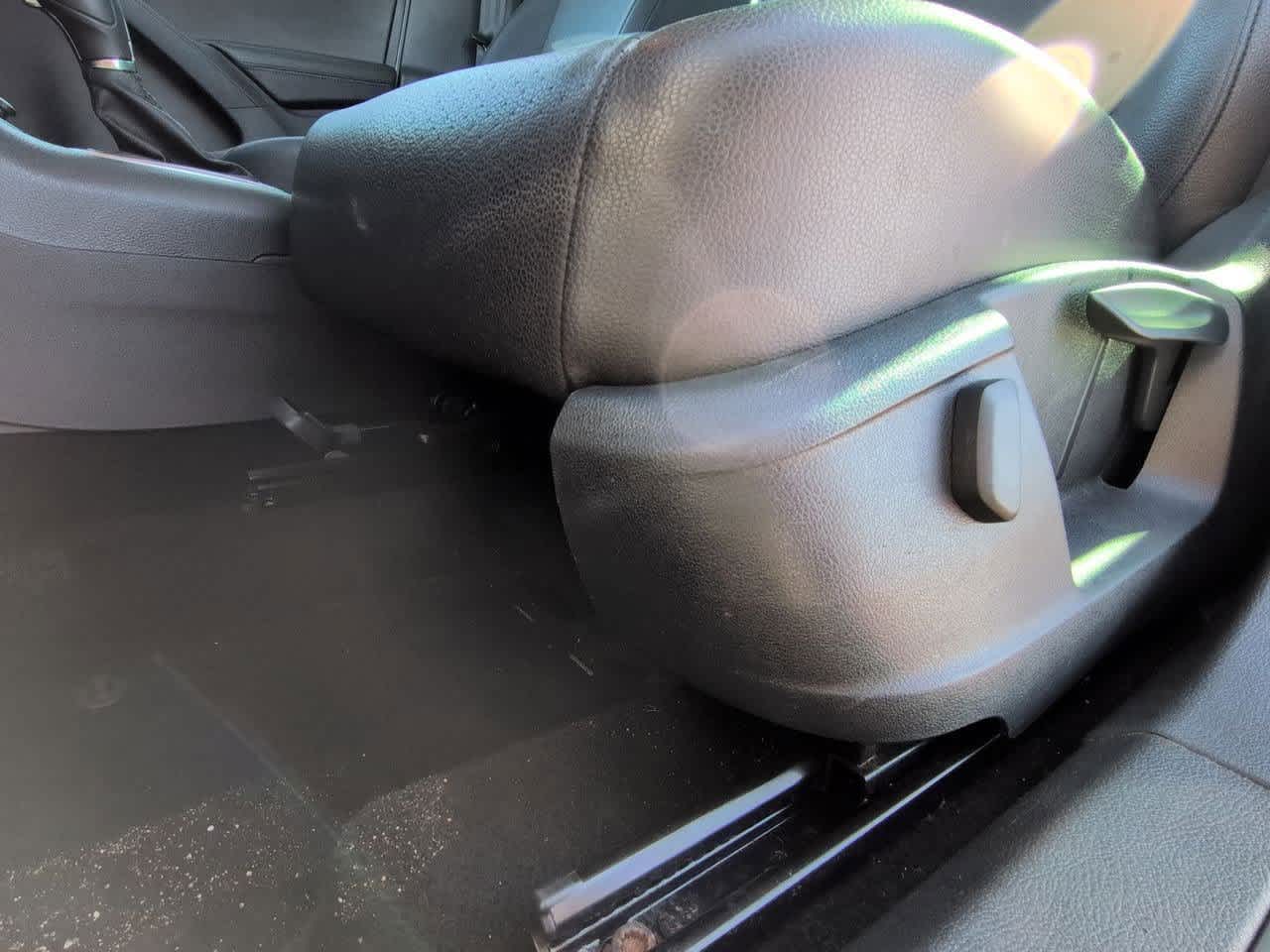 Thumbnail: 2014 Volkswagen Tiguan - 16