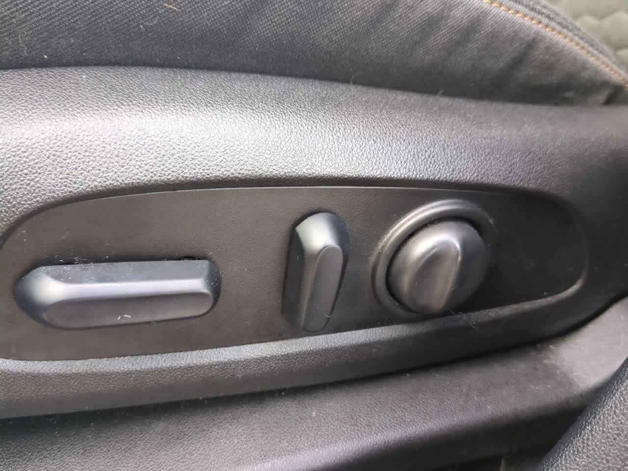 Thumbnail: 2018 Chevrolet Equinox - 16