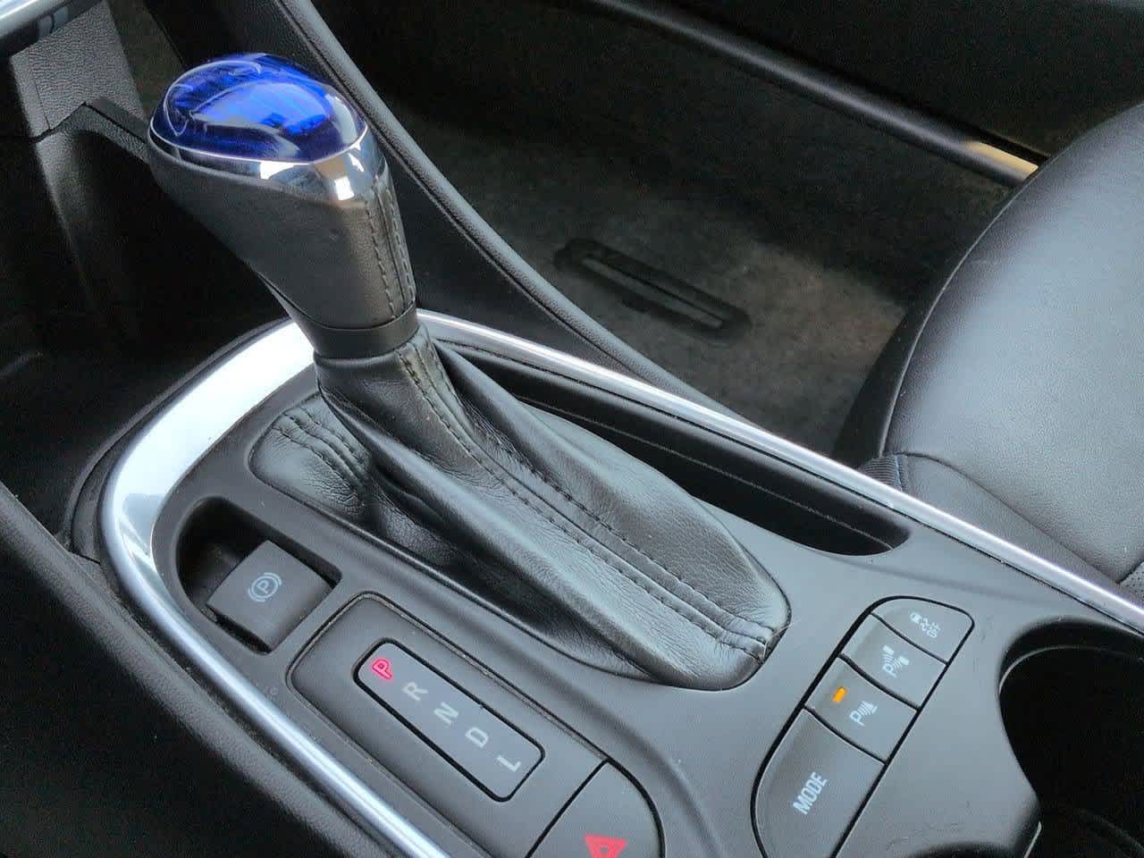 Thumbnail: 2017 Chevrolet Volt - 32