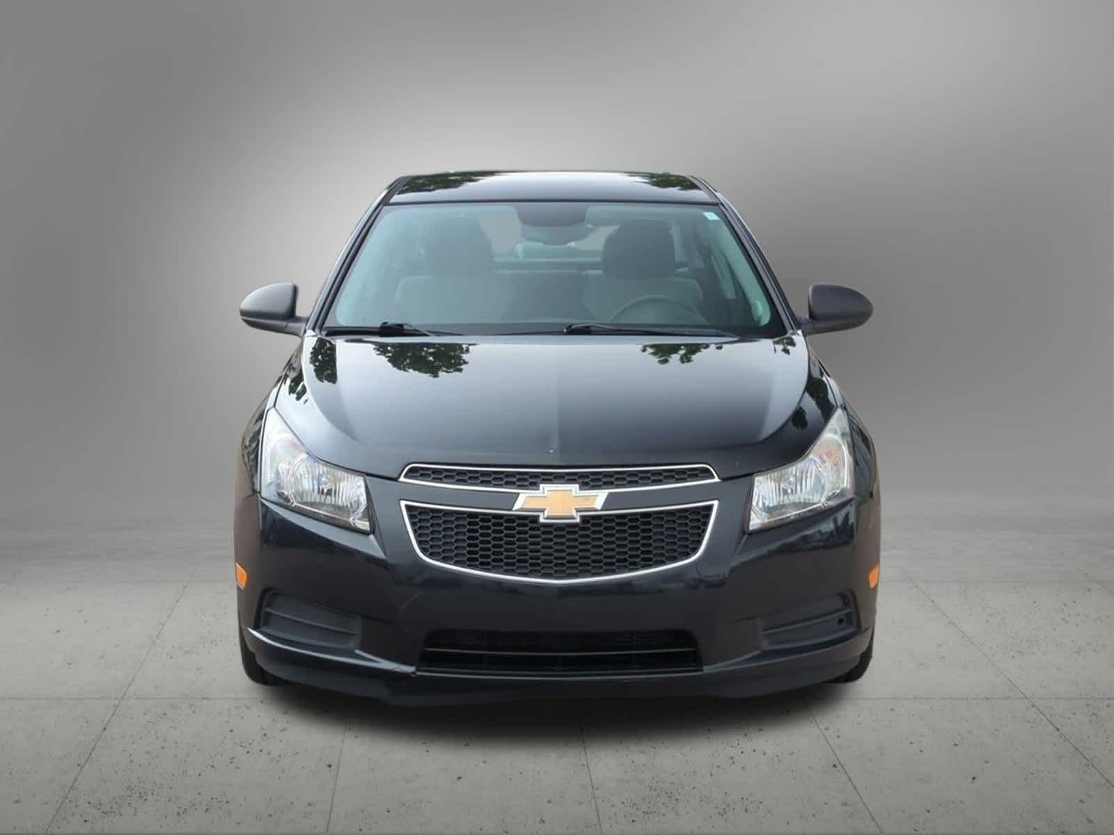 2013 Chevrolet Cruze LS 9