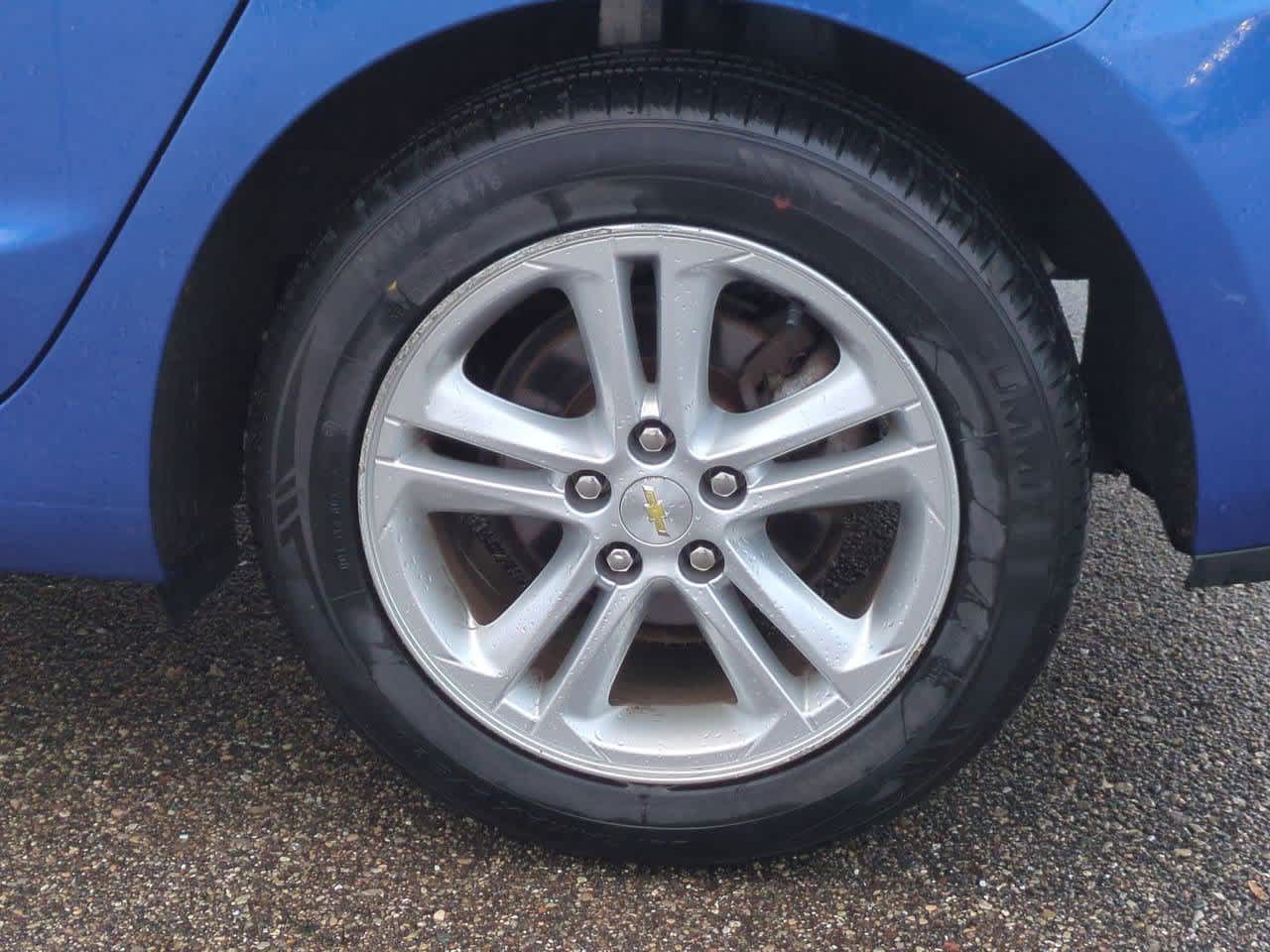 Thumbnail: 2017 Chevrolet Cruze - 13