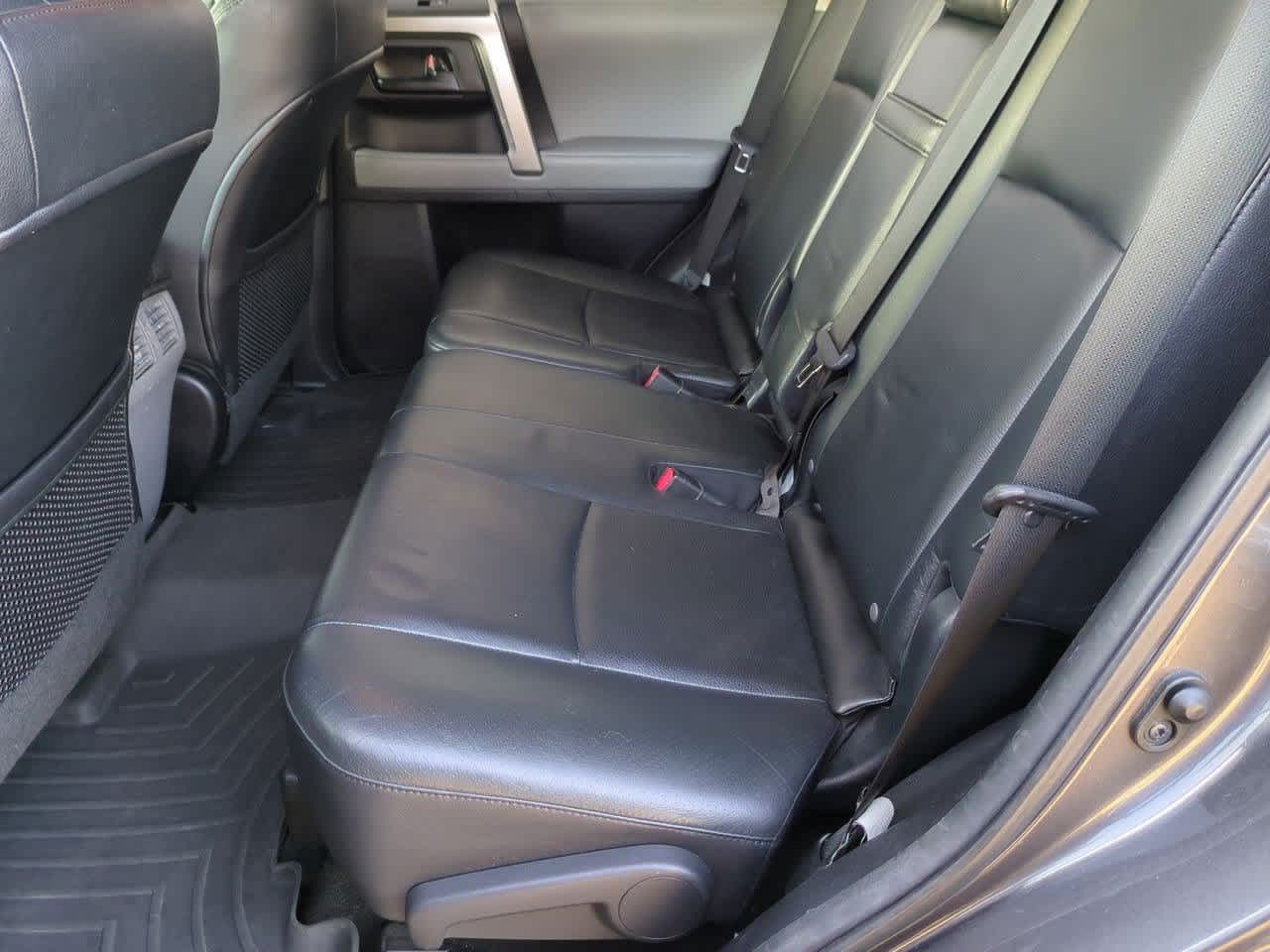 Thumbnail: 2011 Toyota 4Runner - 19