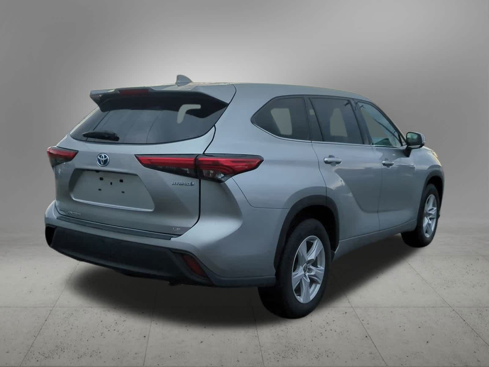 Thumbnail: 2021 Toyota Highlander - 6