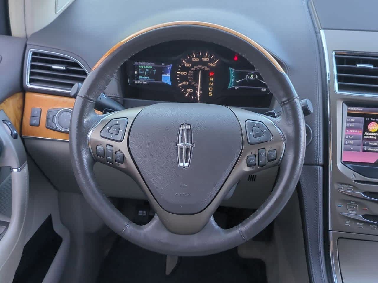 Thumbnail: 2013 Lincoln MKX - 23