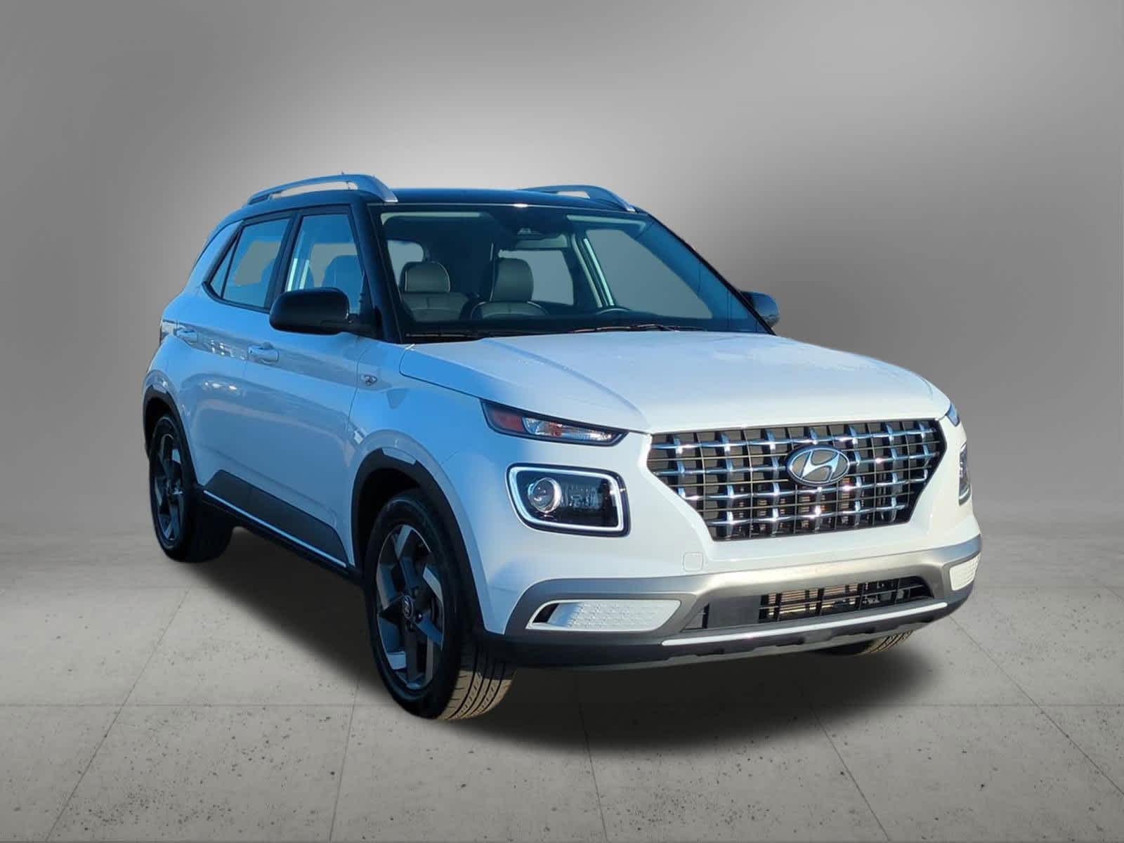 Thumbnail: 2023 Hyundai Venue - 8