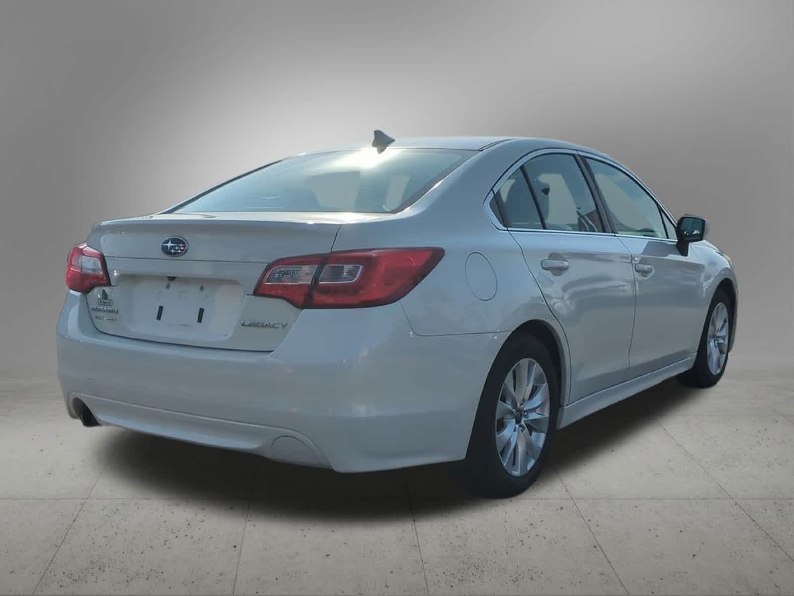 Thumbnail: 2016 Subaru Legacy - 6