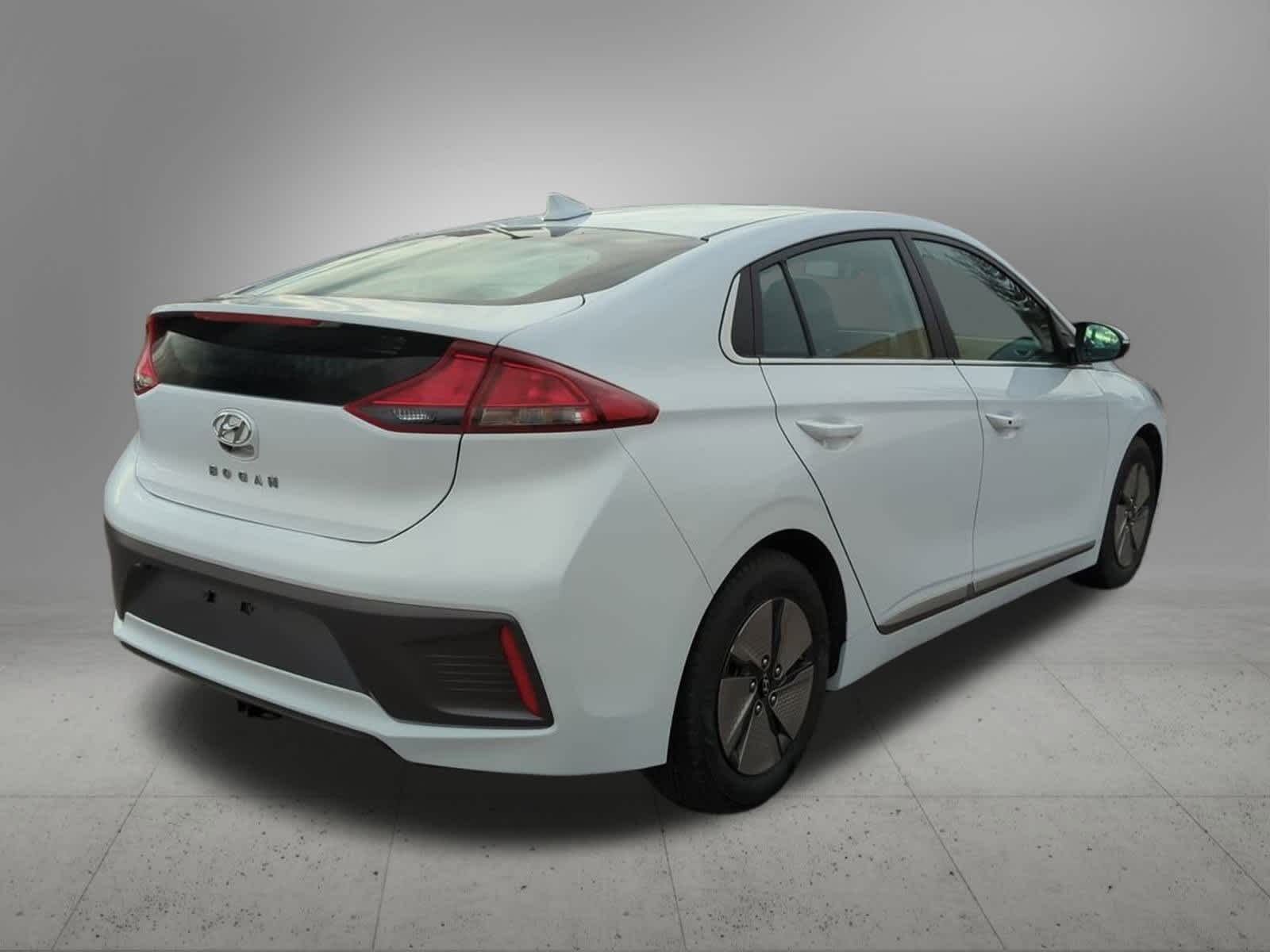 2022 Hyundai Ioniq SE 6