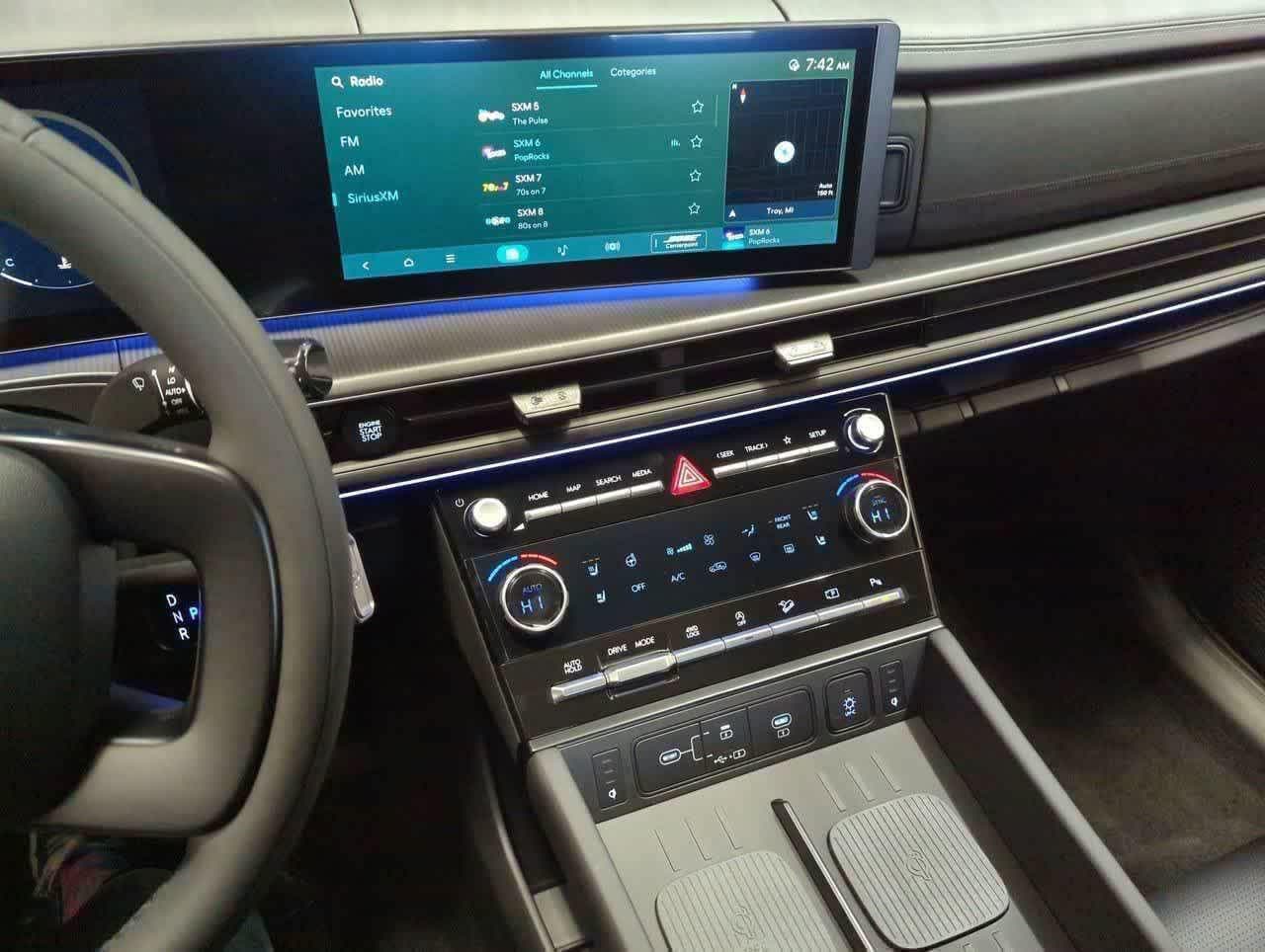 Thumbnail: 2025 Hyundai Santa Fe - 27