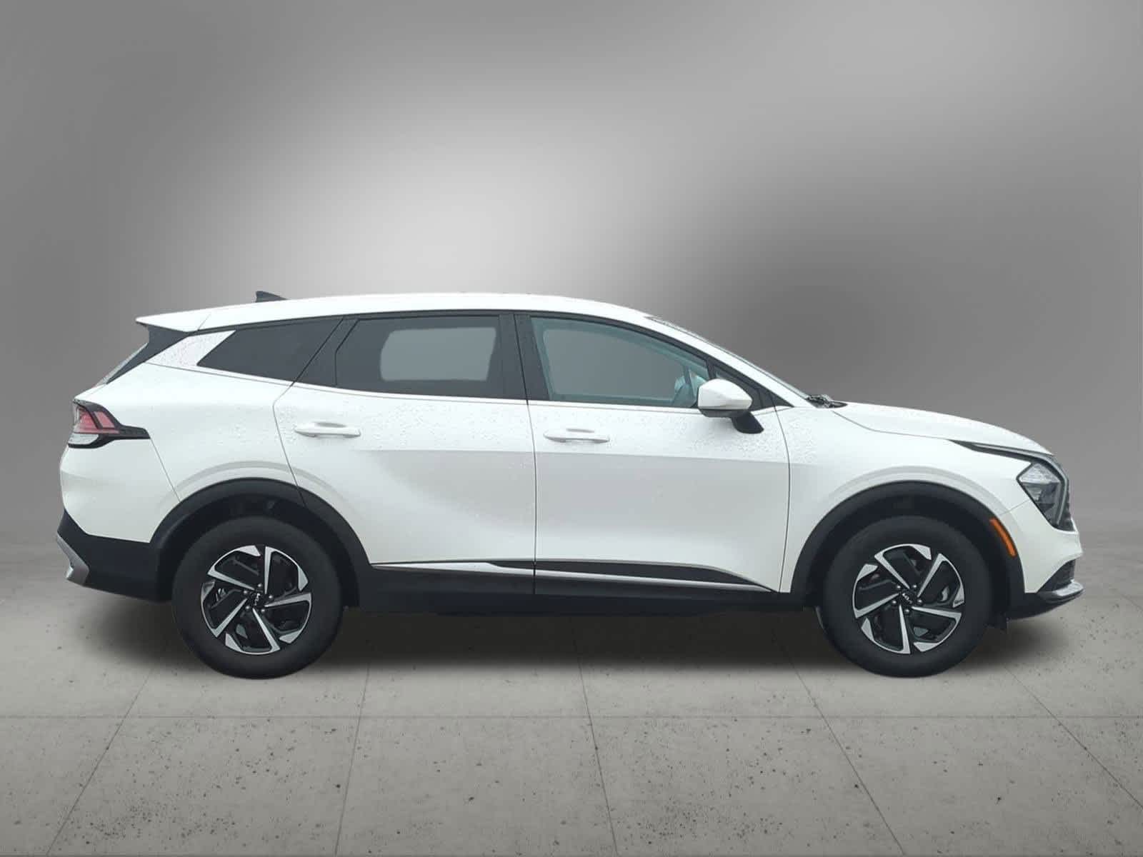 Thumbnail: 2023 Kia Sportage - 7