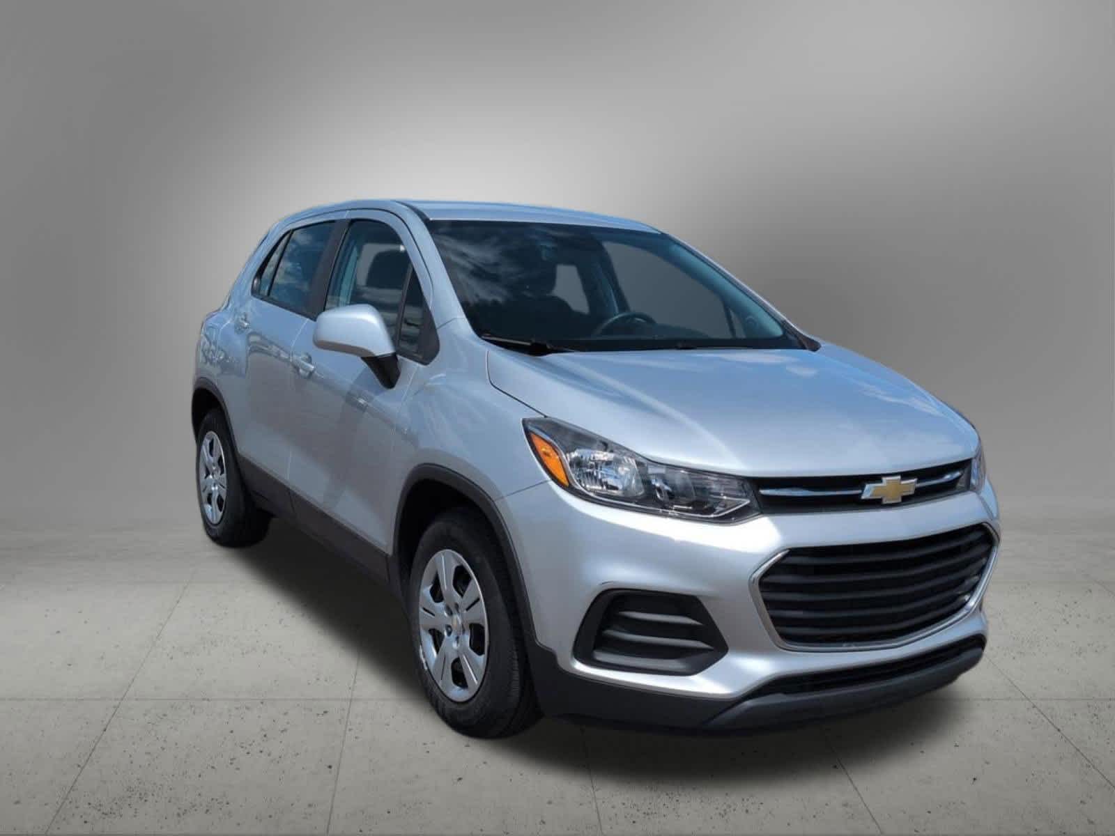 Thumbnail: 2018 Chevrolet Trax - 8