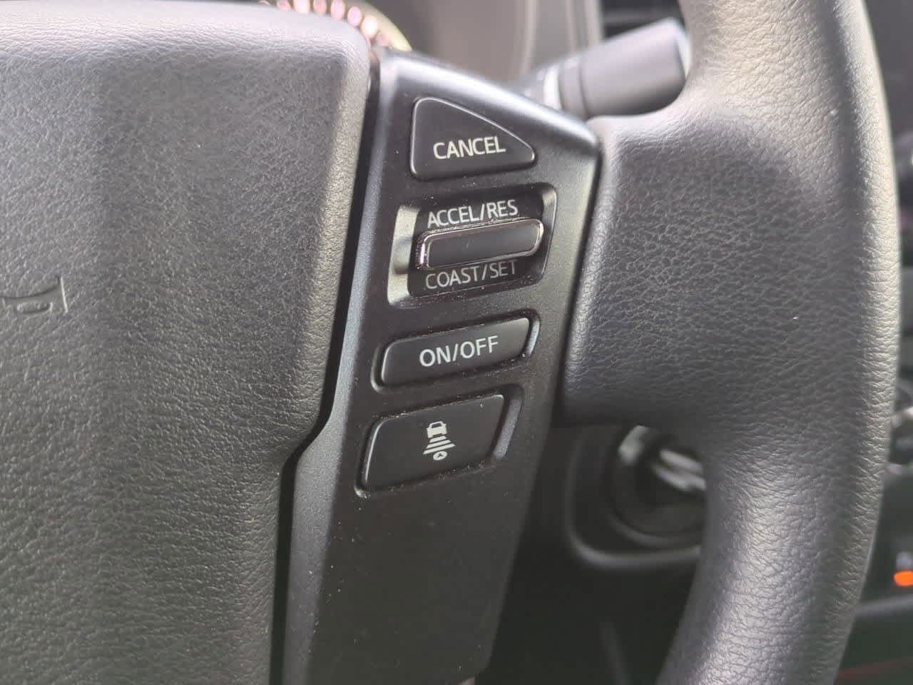 Thumbnail: 2022 Nissan Frontier - 23