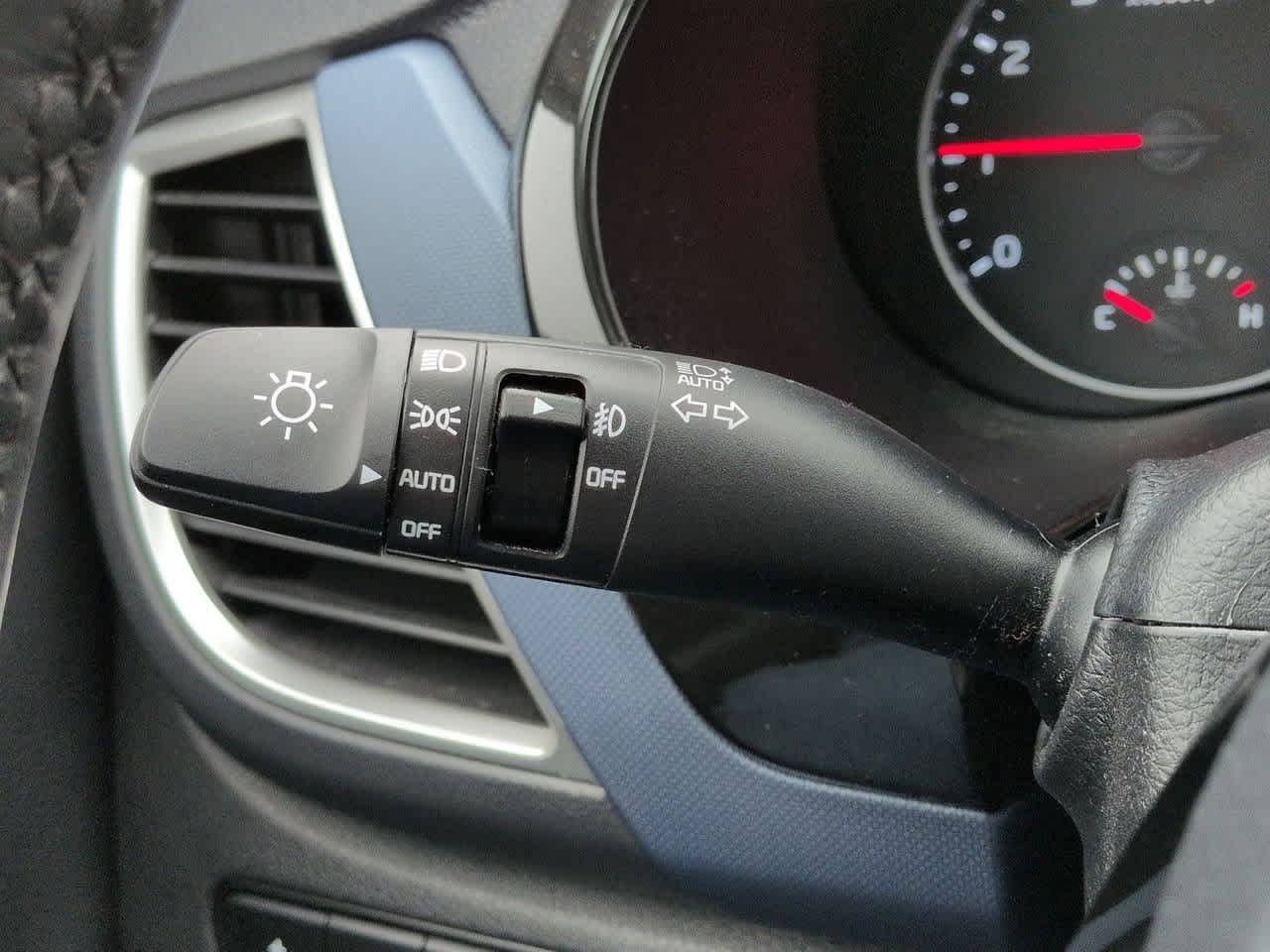 Thumbnail: 2023 Kia Seltos - 26