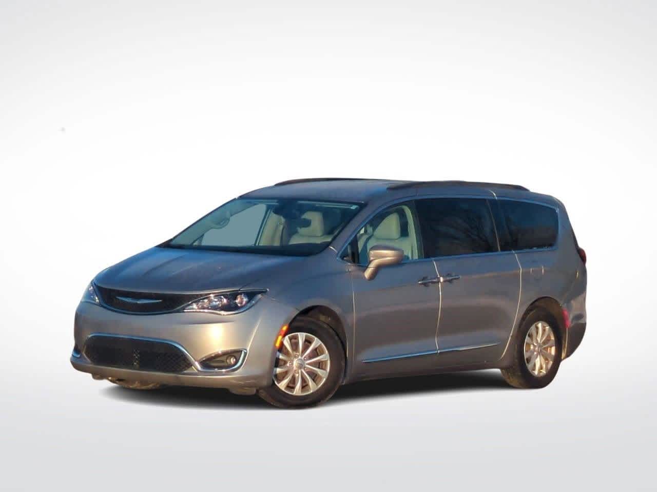 2017 Chrysler Pacifica Touring L -
                  Troy, MI