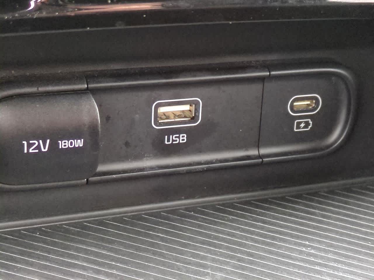 Thumbnail: 2023 Kia Sportage - 27