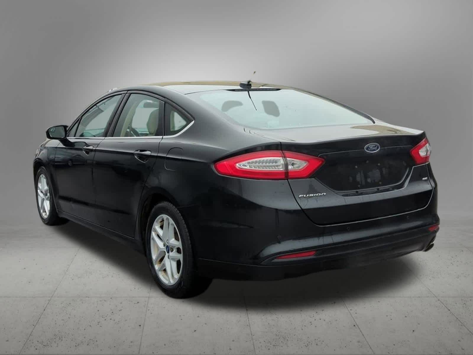 Thumbnail: 2015 Ford Fusion - 4