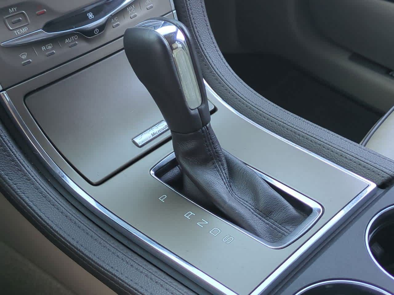 Thumbnail: 2013 Lincoln MKX - 32
