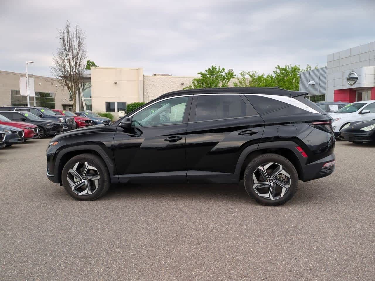Thumbnail: 2022 Hyundai Tucson - 3