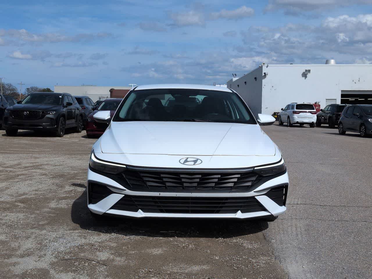 Thumbnail: 2024 Hyundai Elantra - 9