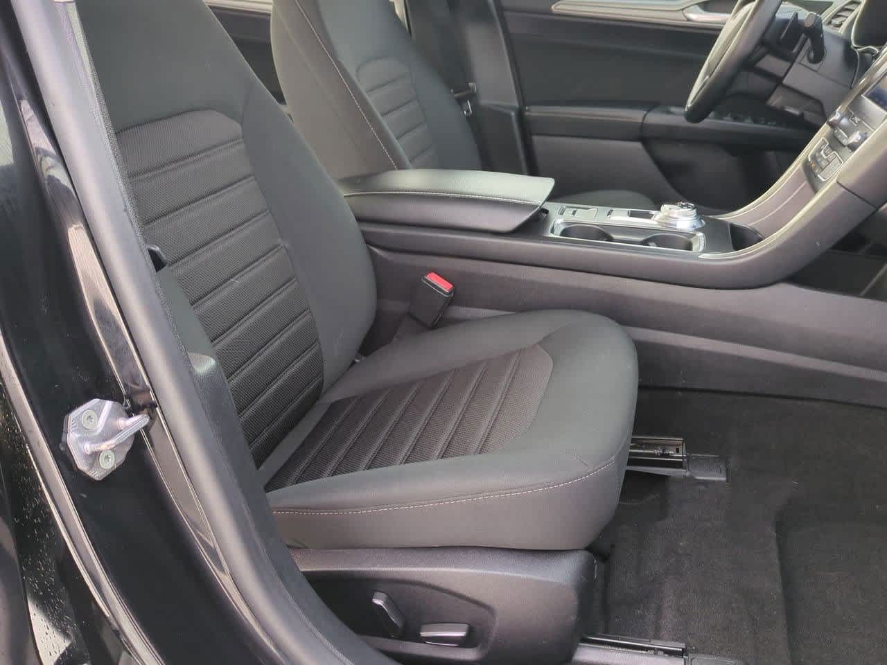 Thumbnail: 2019 Ford Fusion - 20