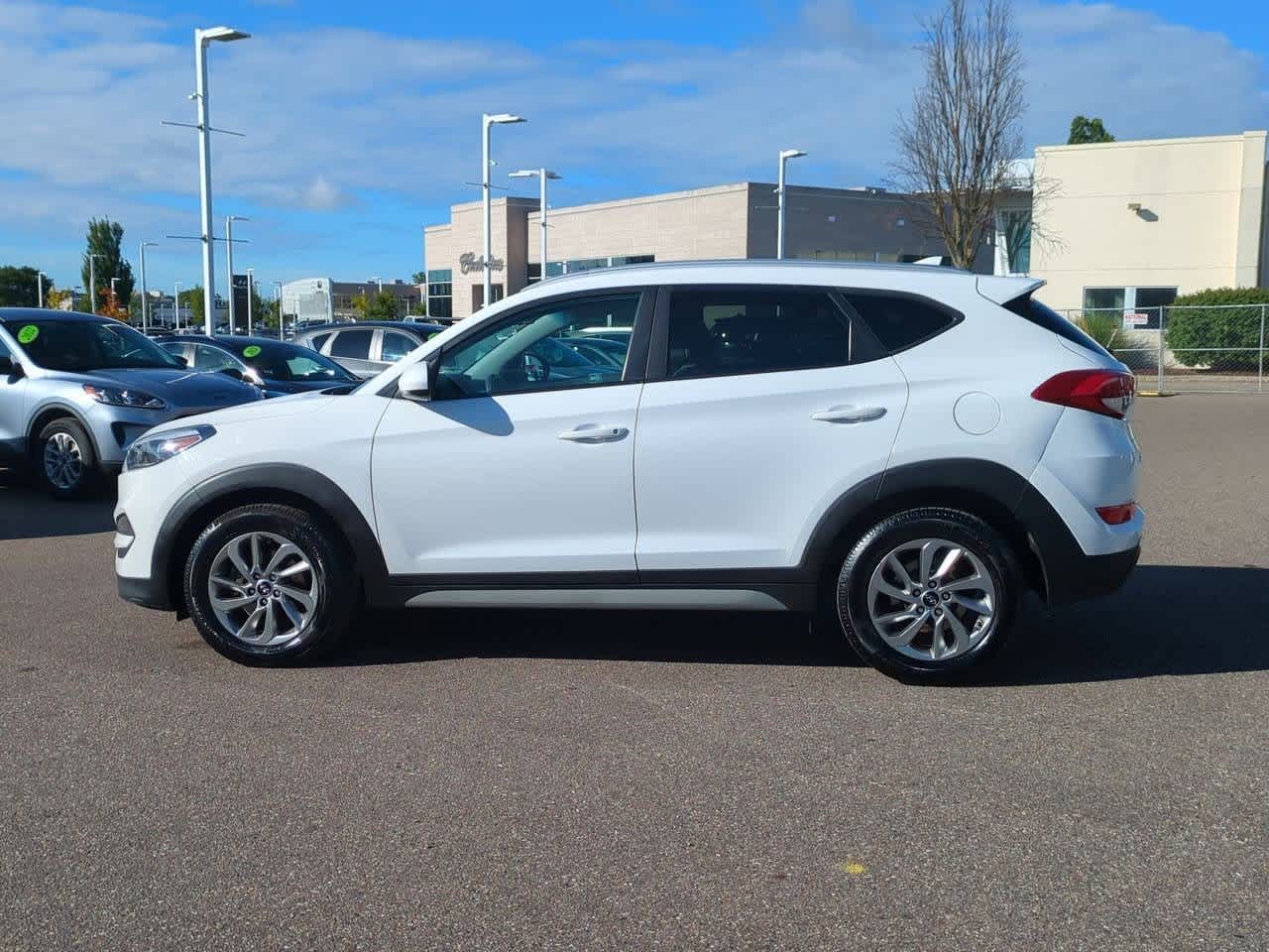 Thumbnail: 2018 Hyundai Tucson - 3