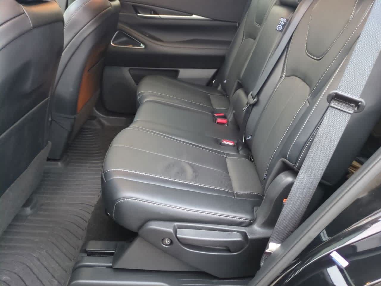 Thumbnail: 2023 INFINITI QX60 - 19