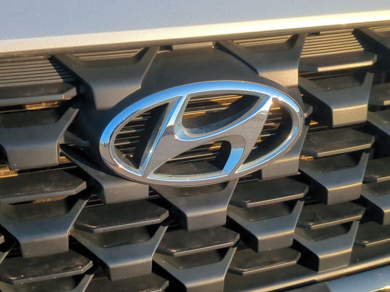 Thumbnail: 2022 Hyundai Santa Fe - 11