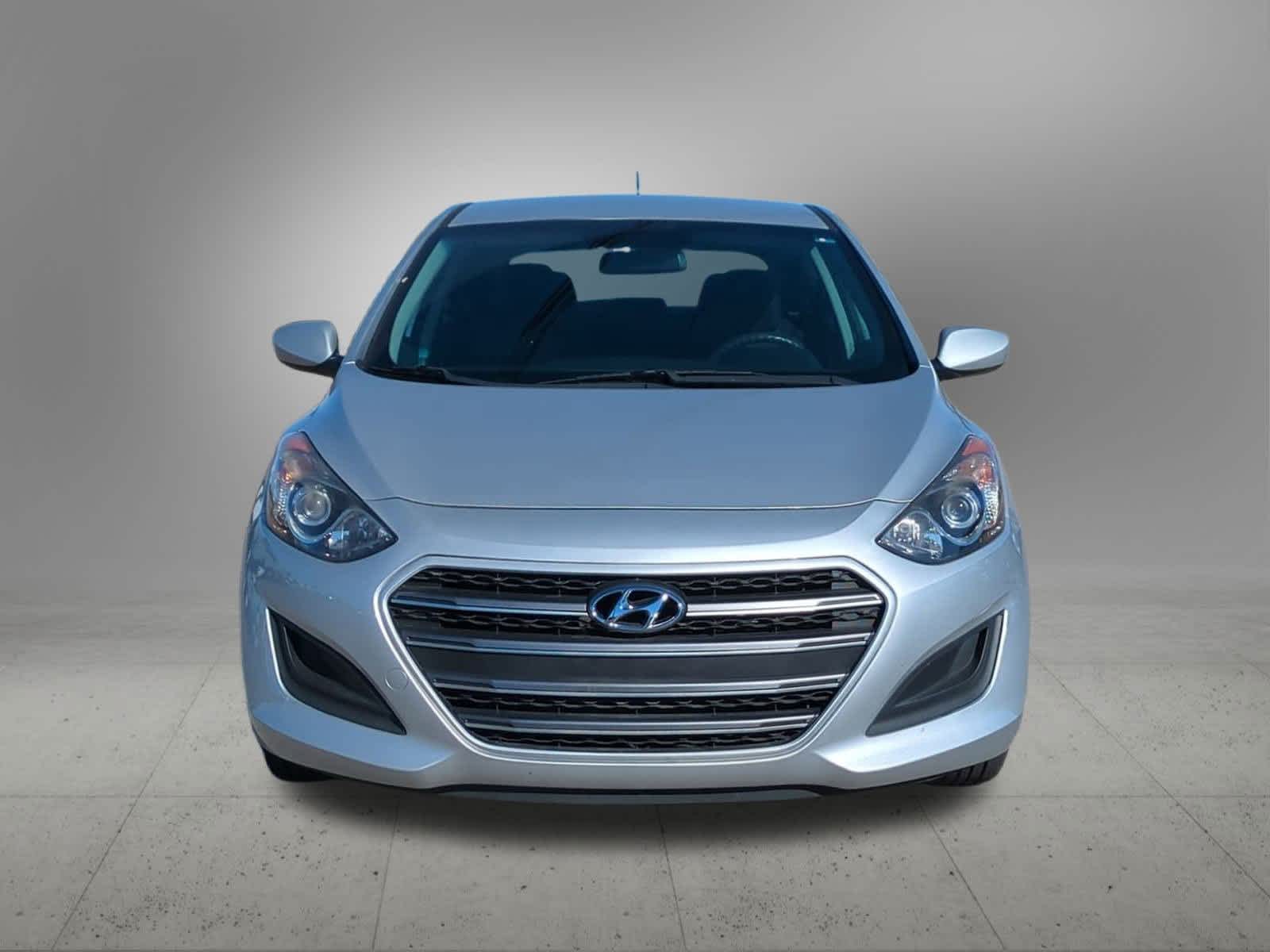 Thumbnail: 2017 Hyundai Elantra - 9
