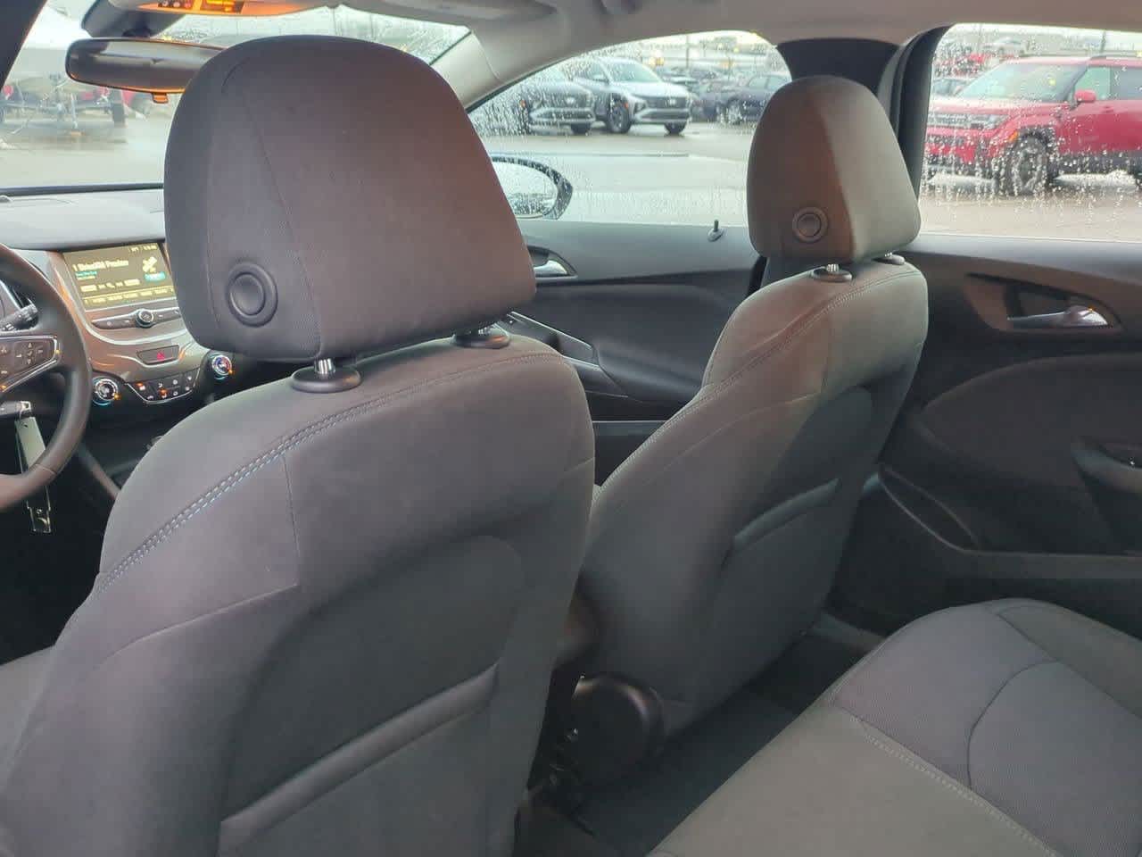 Thumbnail: 2017 Chevrolet Cruze - 17