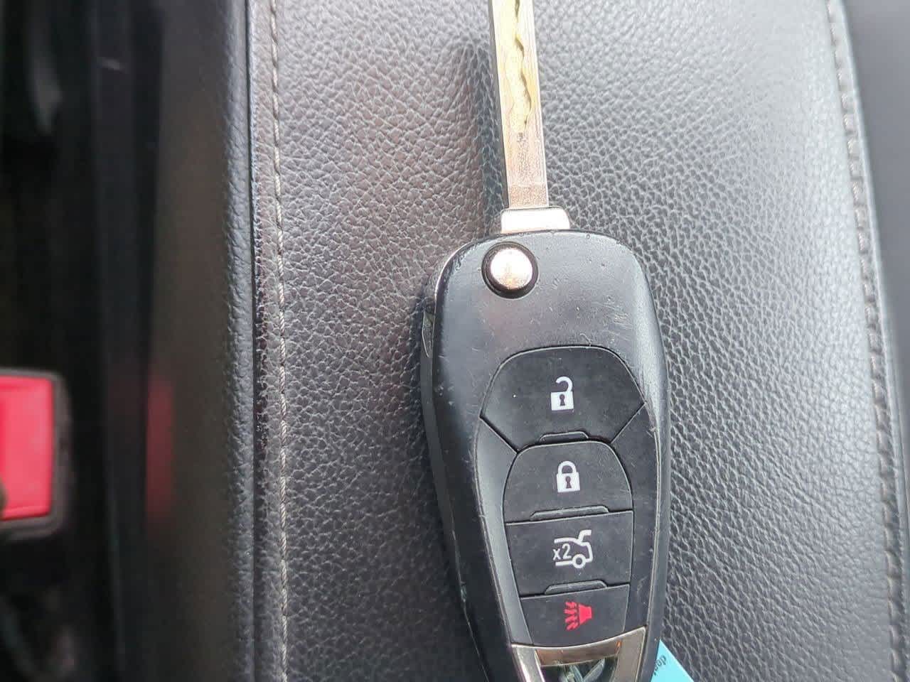 Thumbnail: 2018 Chevrolet Cruze - 32