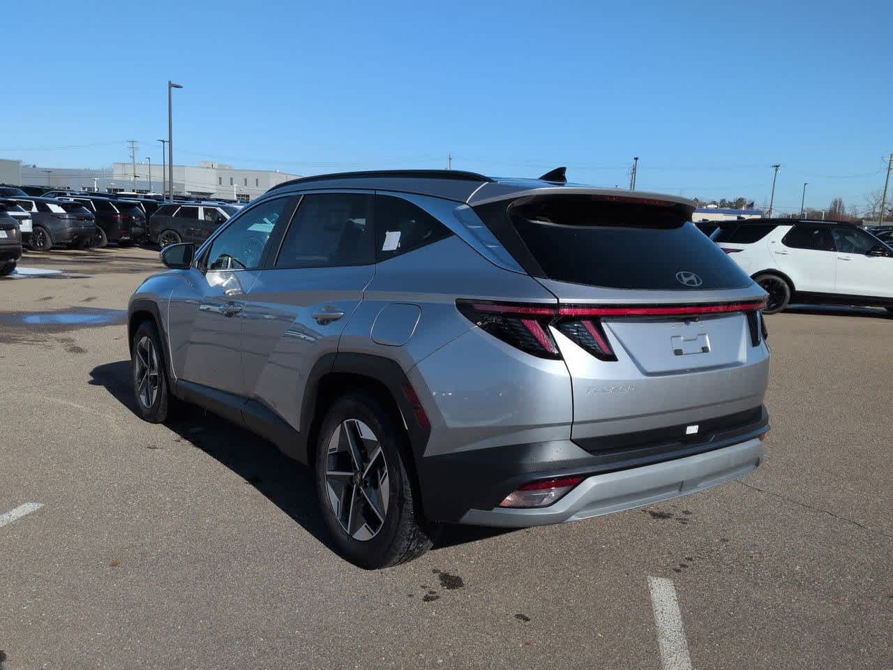 Thumbnail: 2025 Hyundai Tucson - 4