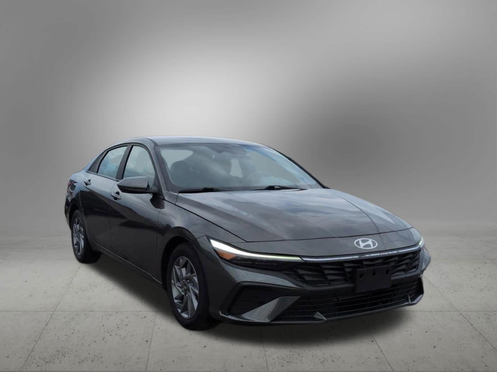 Thumbnail: 2024 Hyundai Elantra - 8