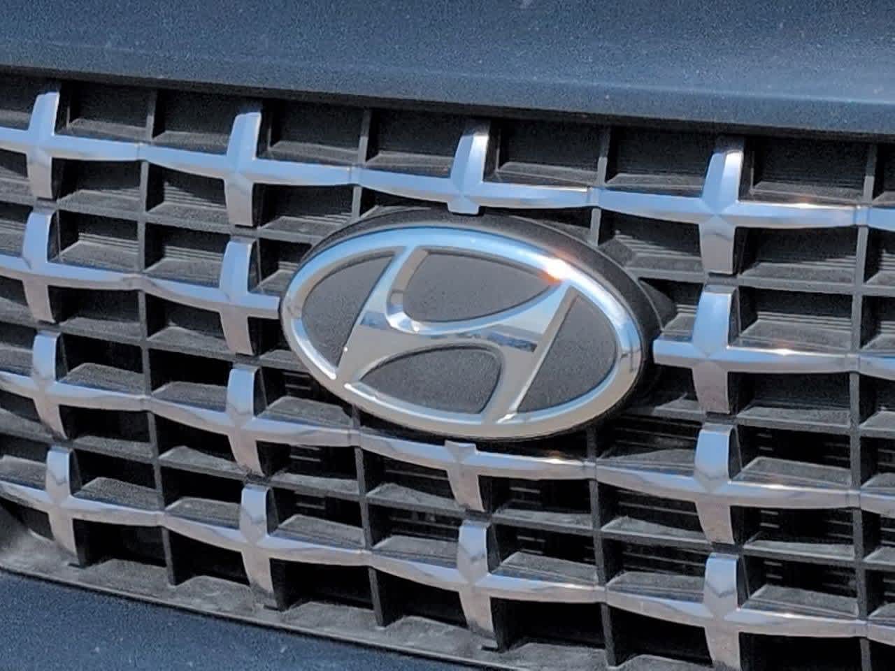 Thumbnail: 2023 Hyundai Venue - 11
