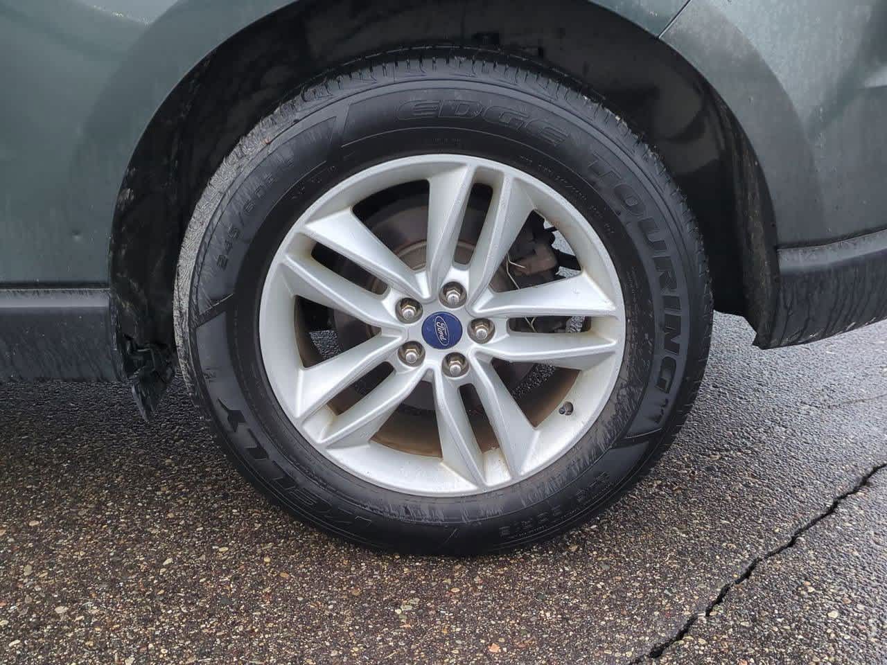 Thumbnail: 2015 Ford Edge - 13