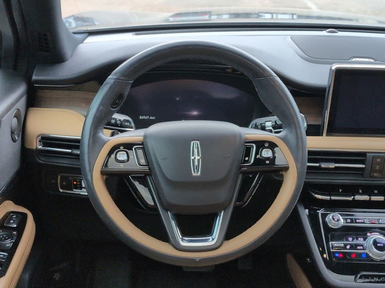Thumbnail: 2021 Lincoln Corsair - 23